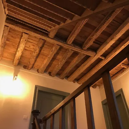 Gezellige Typisch Ardense Woning Met Grote Afgesloten Tuin In Prachtige Omgeving