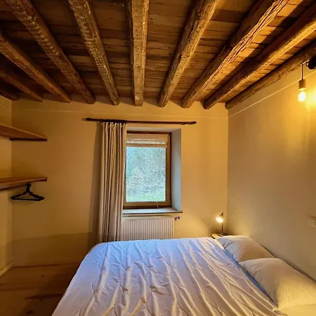 Gezellige Typisch Ardense Woning Met Grote Afgesloten Tuin In Prachtige Omgeving Vakantiehuis *