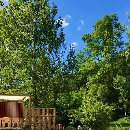 Casa vacanze Gezellige Typisch Ardense Woning Met Jacuzzi En Grote Afgesloten Tuin In Prachtige Omgeving