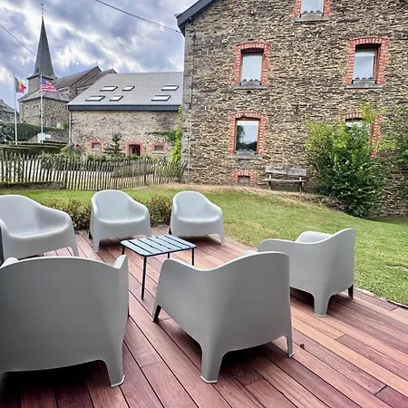 Casa vacanze Gezellige Typisch Ardense Woning Met Jacuzzi En Grote Afgesloten Tuin In Prachtige Omgeving