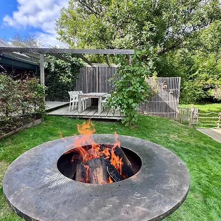 Casa vacanze Gezellige Typisch Ardense Woning Met Jacuzzi En Grote Afgesloten Tuin In Prachtige Omgeving *