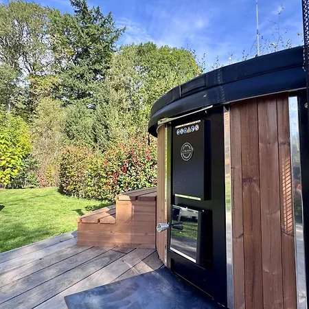 Gezellige Typisch Ardense Woning Met Jacuzzi En Grote Afgesloten Tuin In Prachtige Omgeving *